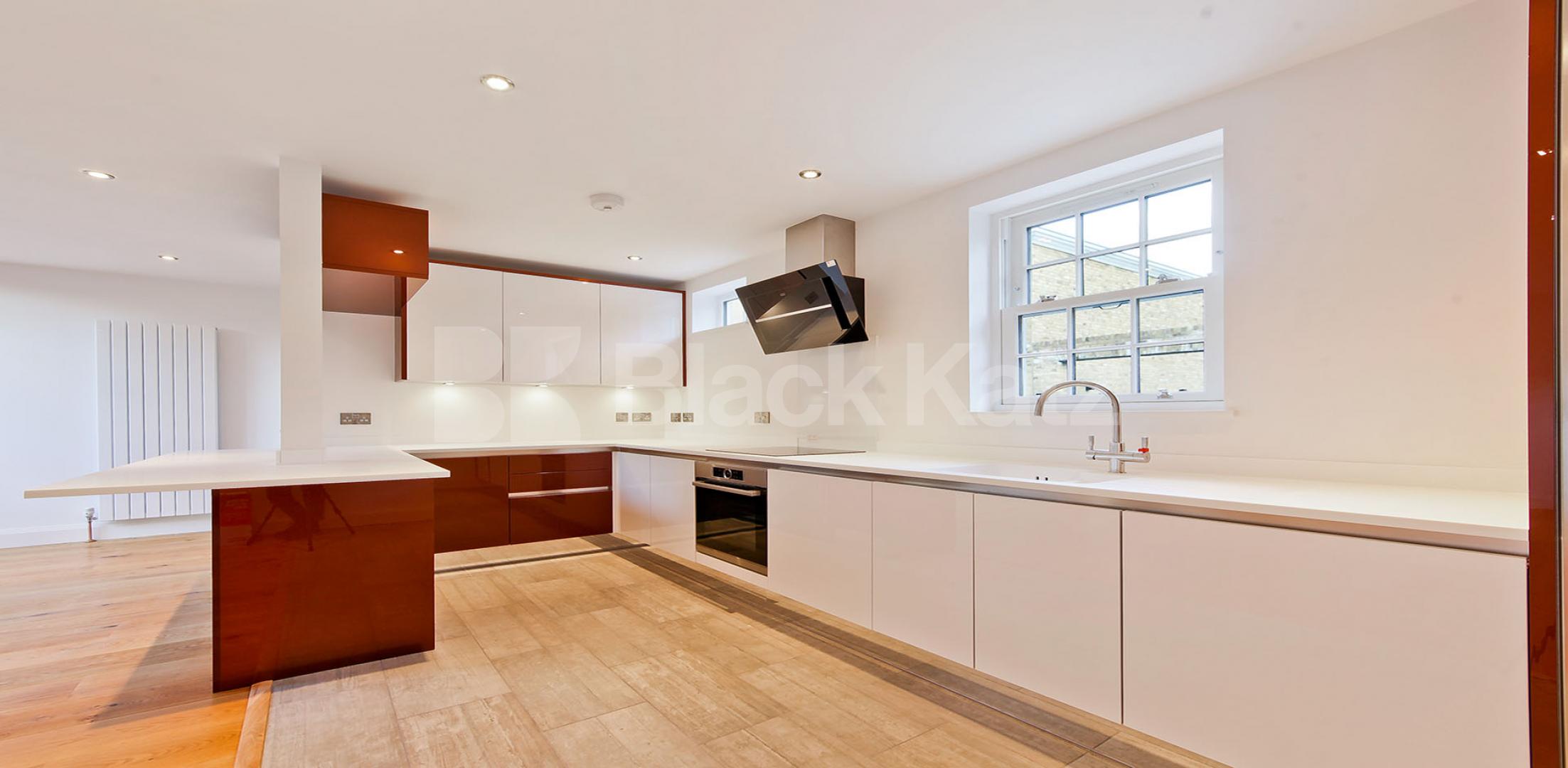 			NEW INSTRUCTION (Includes Parking), 3 Bedroom, 1 bath, 1 reception Mews House			 Rushgrove Street , Woolwich Arsenal